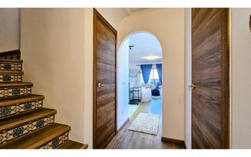 Property slide 20