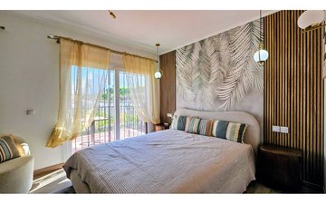 Property slide 32