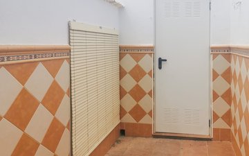 Property slide 16