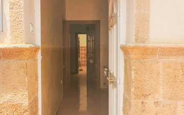 Property slide 46