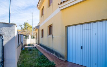 Property slide 10