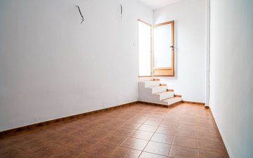 Property slide 31