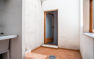 Property slide 29