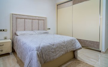 Property slide 40
