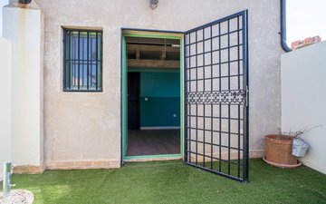 Property slide 44
