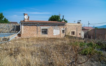 Property slide 16