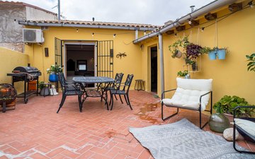 Property slide 44