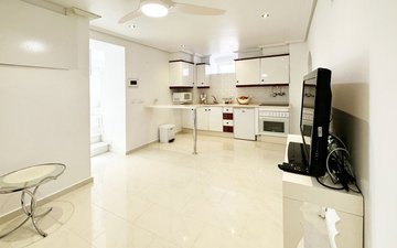 Property slide 46