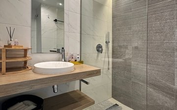 Property slide 28