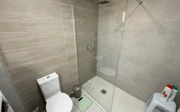 Property slide 32