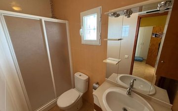 Property slide 32