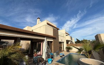 Property slide 10