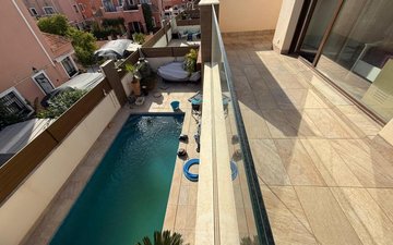 Property slide 22