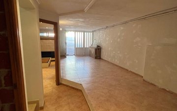 Property slide 20