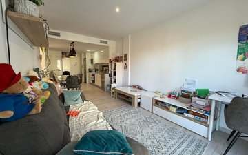 Property slide 10