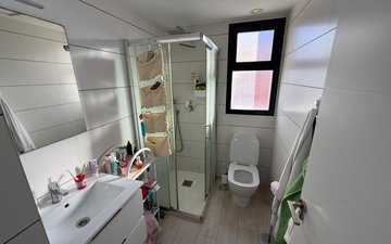 Property slide 24