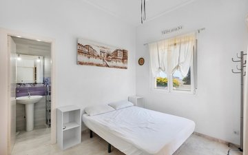 Property slide 21