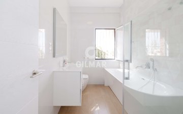 Property slide 22
