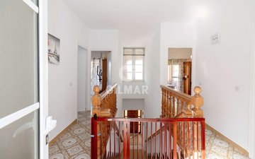 Property slide 40
