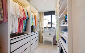 Property slide 25