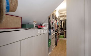 Property slide 25