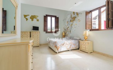 Property slide 10