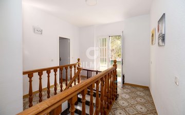 Property slide 38