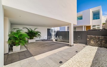 Property slide 16