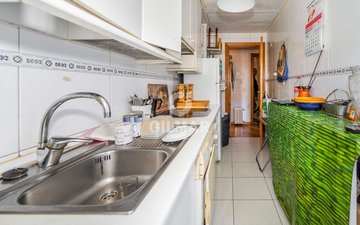 Property slide 20