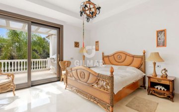 Property slide 17