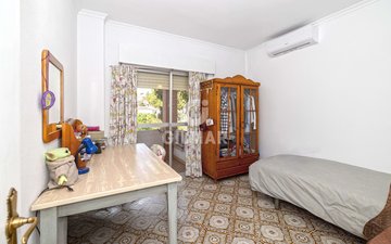 Property slide 30