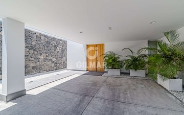 Property slide 15