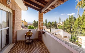 Property slide 33