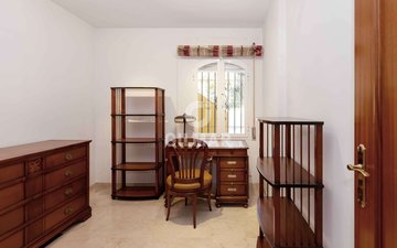 Property slide 17