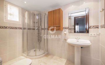 Property slide 23