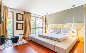 Property slide 21