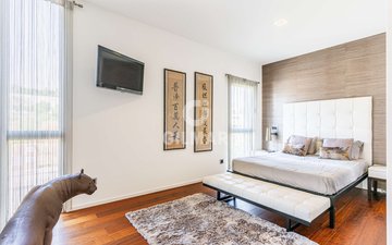 Property slide 28