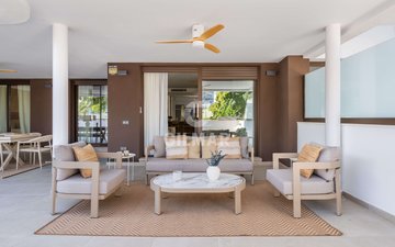 Property slide 10