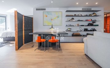 Property slide 10