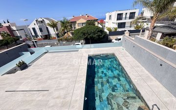 Property slide 22