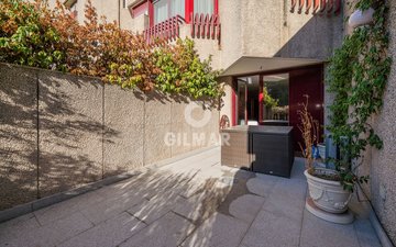 Property slide 22