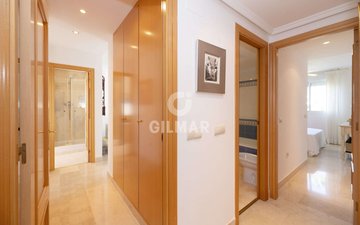 Property slide 32