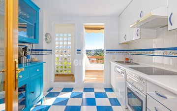 Property slide 10