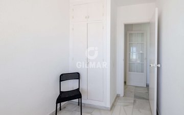 Property slide 32
