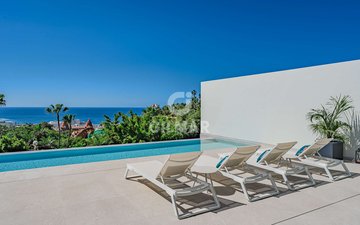 Property slide 17