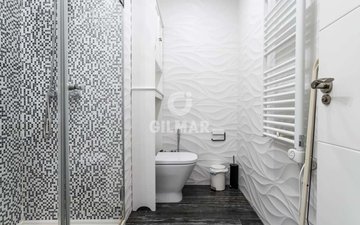 Property slide 17
