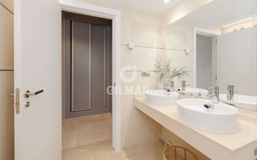 Property slide 39