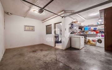 Property slide 22