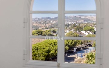 Property slide 33