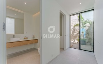 Property slide 29